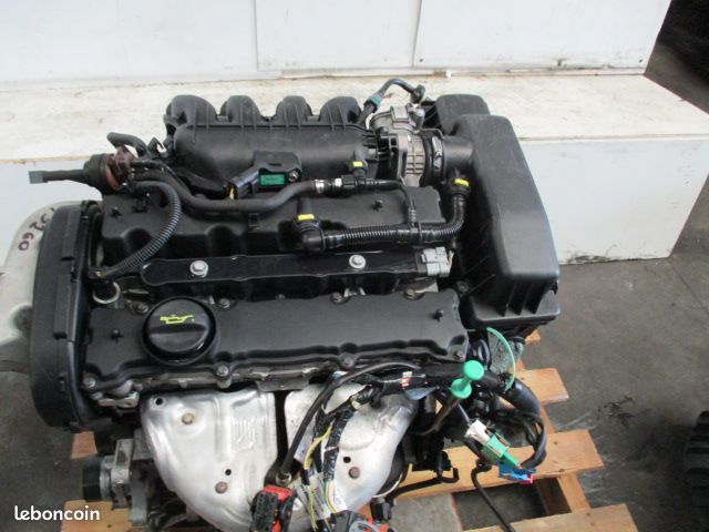 Moteur Peugeot Citroen 1.4L essence référence KFU + boite & calculateur moteur Magnetti Marelli (image 1)