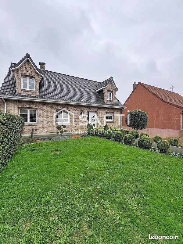 Maison 7 pièces 160 m² · à Lières · 160 m² · 343 200 €