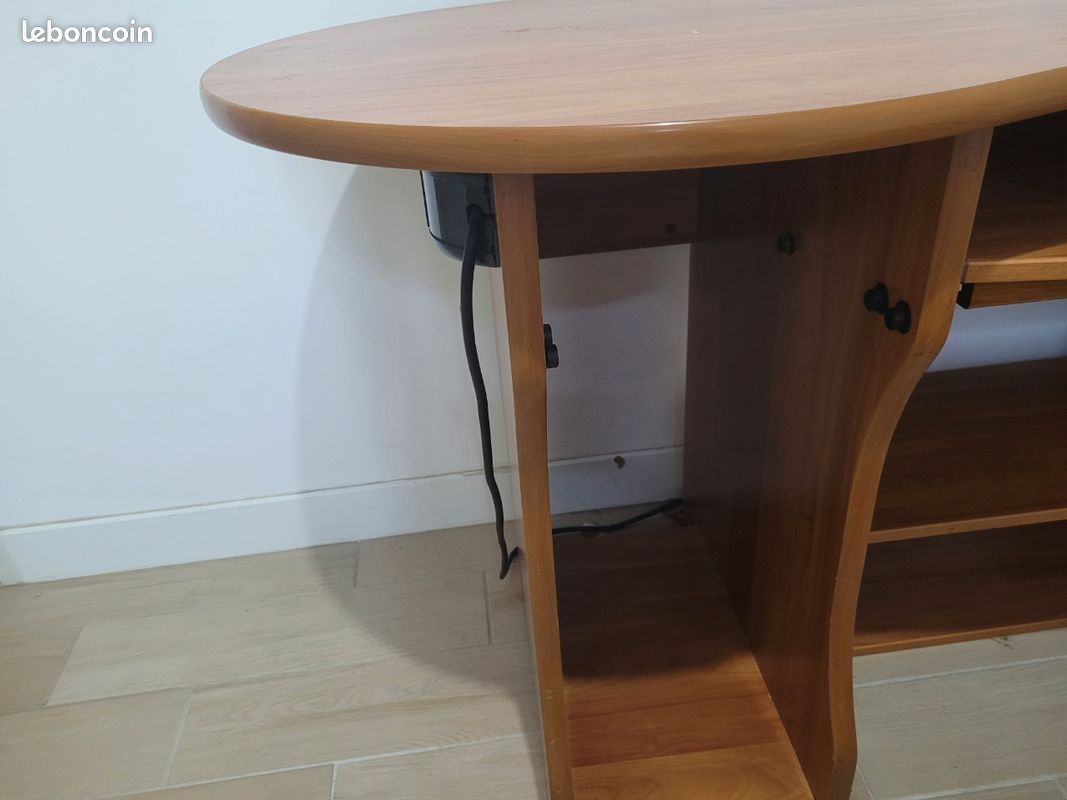 Bureau (image 3)