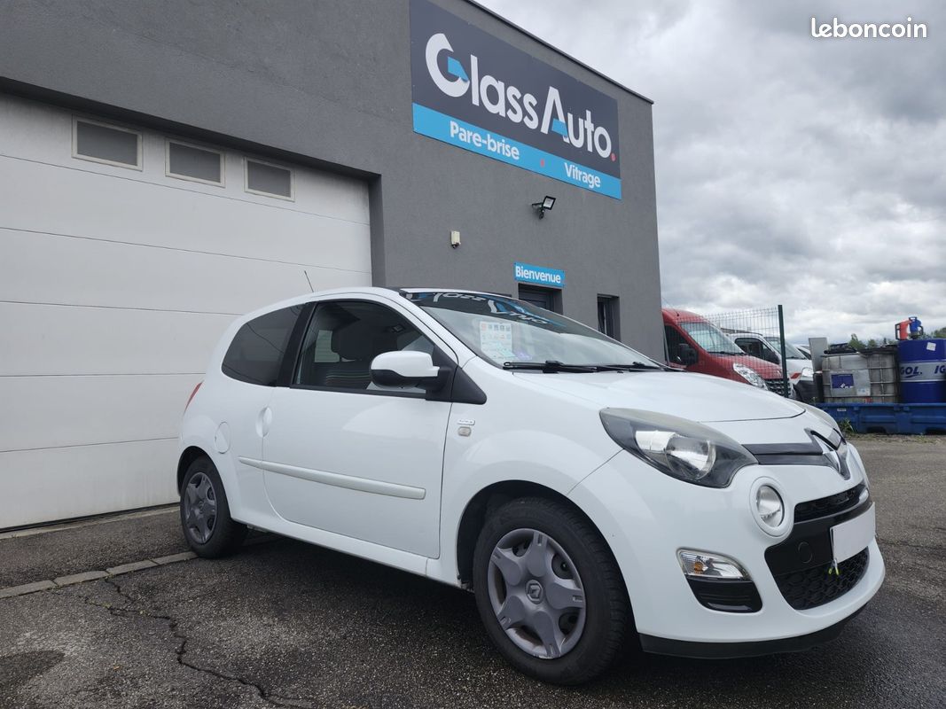 Renault TWINGO II 1.2 75ch - Purple (image 1)