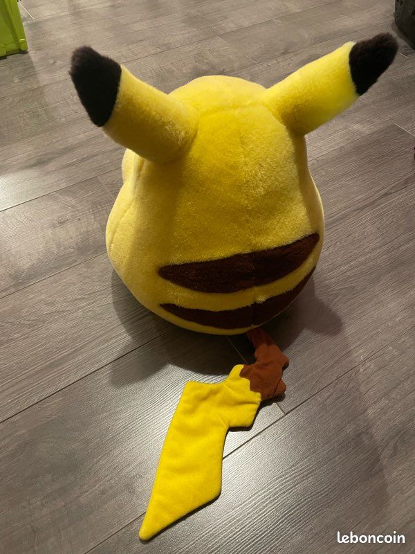 Peluche Pikachu (image 2)