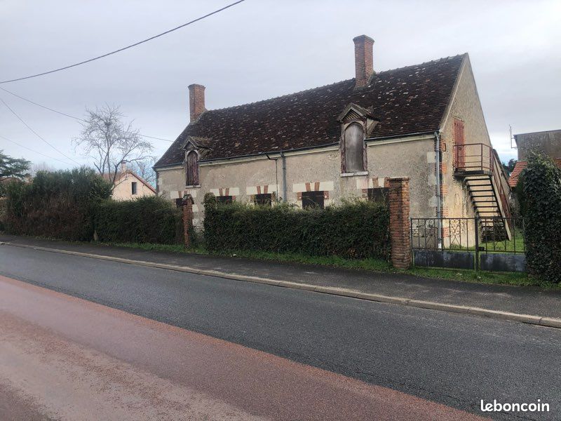Maison 5 pièces 170 m² · à Gièvres · 170 m² · 50 000 €