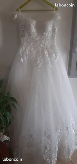 Jolie robe de marièe neuve (image 2)