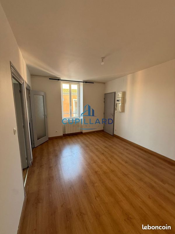 Appartement 2 pièces 35 m² · à Roanne · 35 m² · 380 €