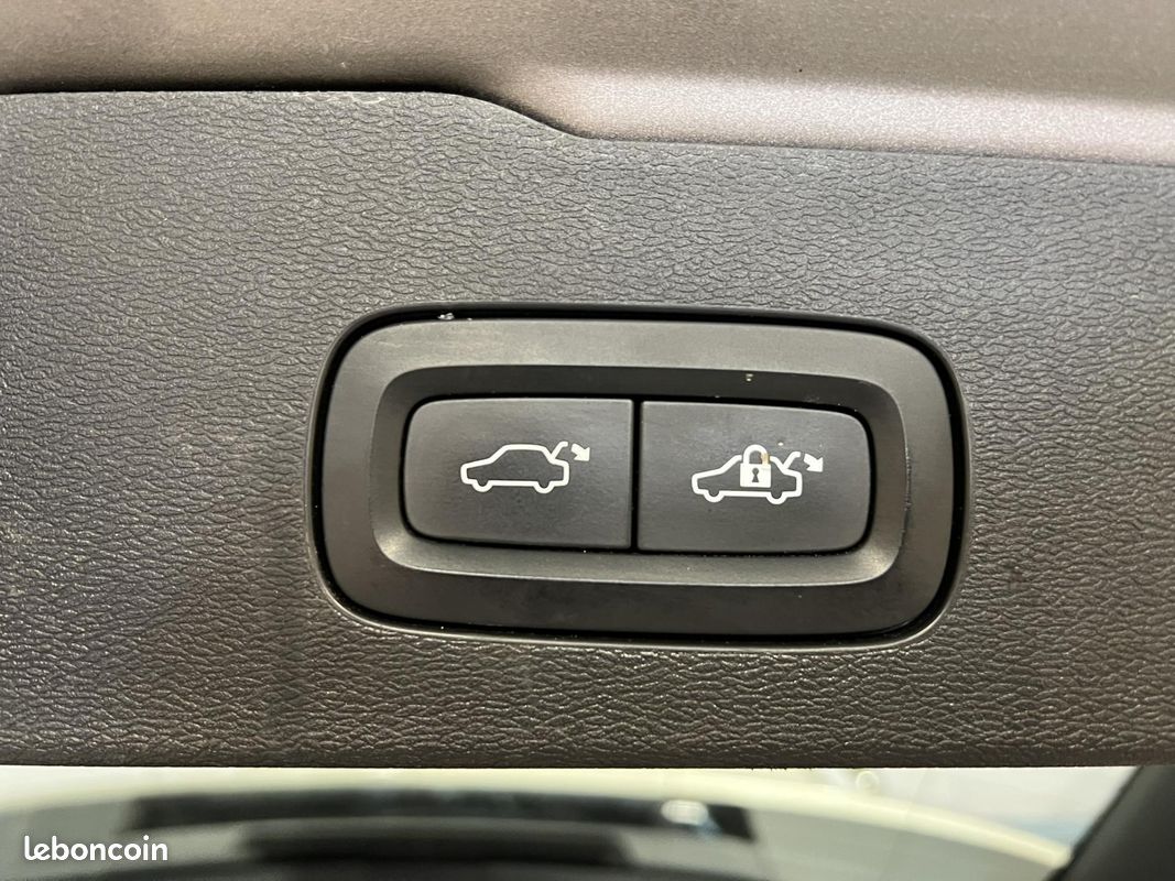 VOLVO V60 D4 190 ch Geartronic 8 Momentum (image 19)