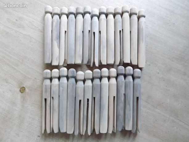 Lot De 55 Pinces à Linge Anciennes En Bois – Occasion