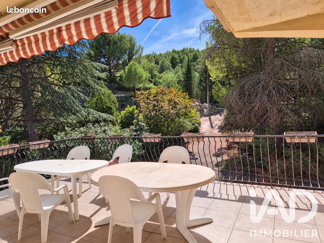 Maison 6 pièces 185 m² · à Cessenon-sur-Orb · 185 m² · 305 000 €