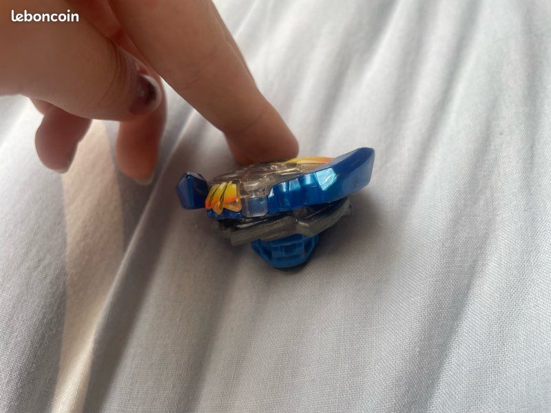 Toupie beyblade (image 2)