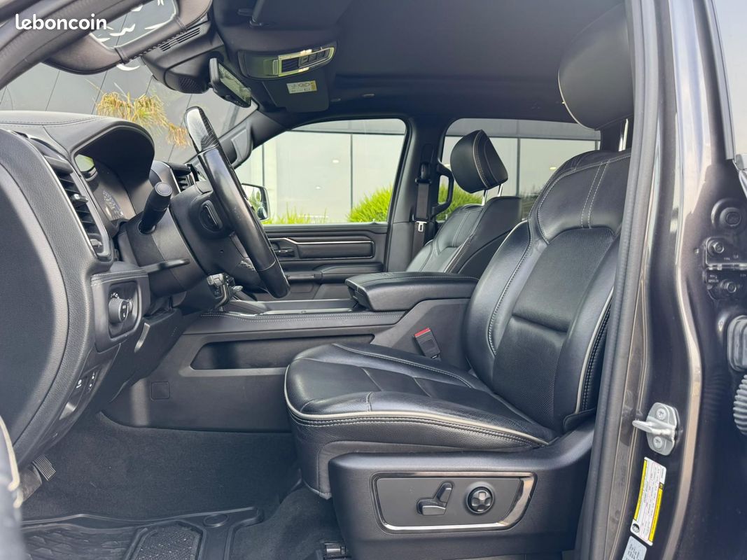 Dodge ram 1500 crew limited night edition (image 12)