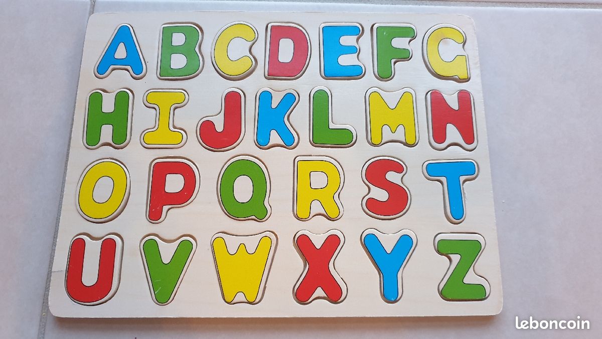 Puzzle alphabet (image 1)