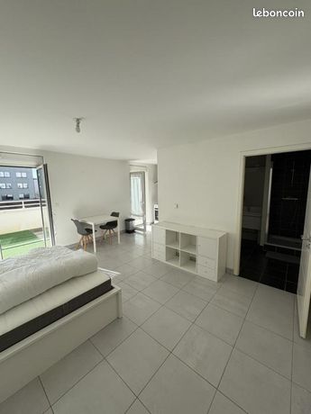 Studio 1 pièce 30 m²