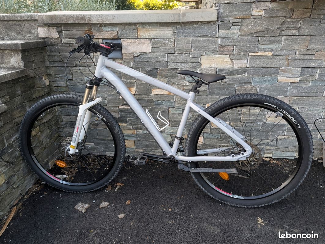 VTT Rockrider ST540 femme M (image 1)
