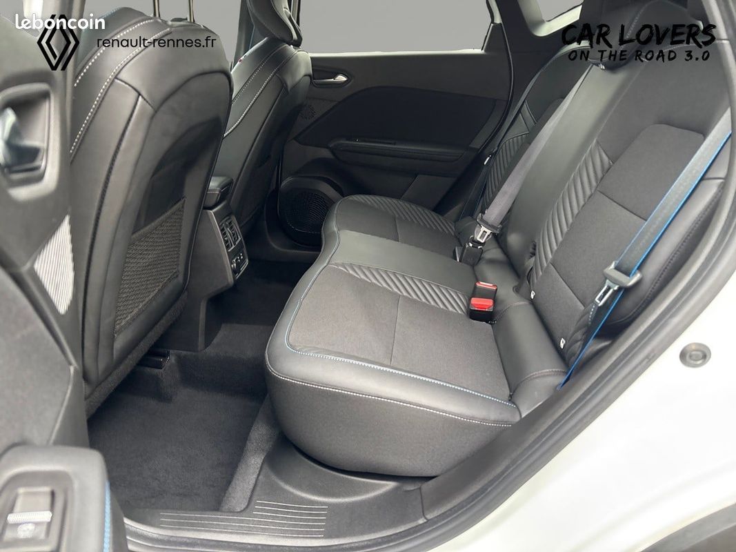 RENAULT Captur E-Tech full hybrid 145 ch esprit Alpine (image 11)