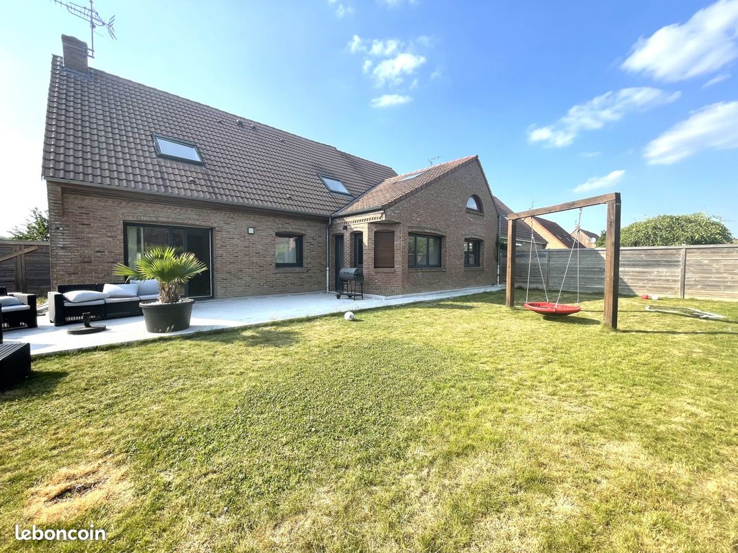 Maison 5 pièces 150 m² · à Houplines · 150 m² · 395 000 €