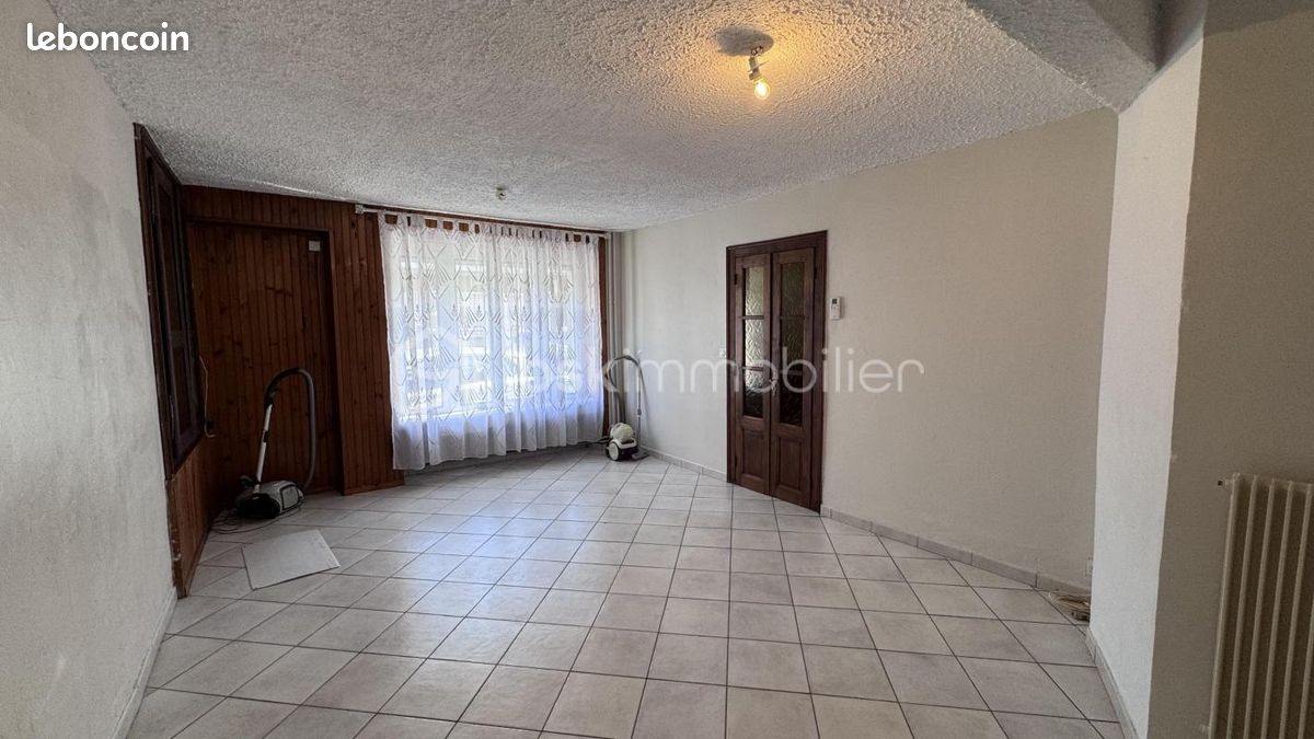 Maison 5 pièces 107 m² · à Vrigne aux Bois · 107 m² · 125 000 €