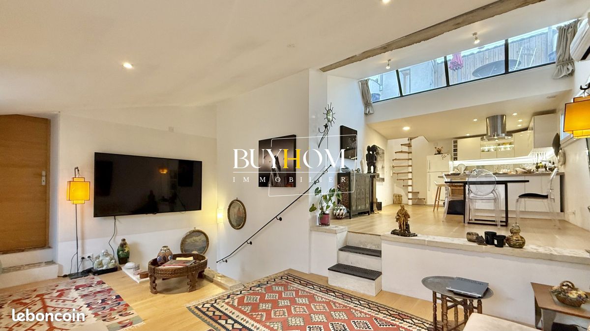 Maison 5 pièces 175 m² · à L'Isle-sur-la-Sorgue · 175 m² · 787 500 €