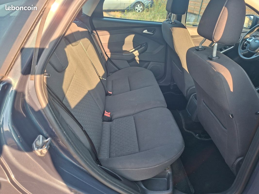 Ford Focus 1.0 Ecoboost 100 Titanium (image 5)