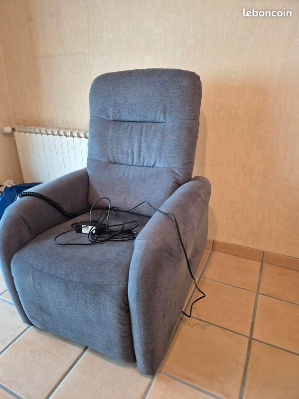 Fauteuil relax électrique (image 1)