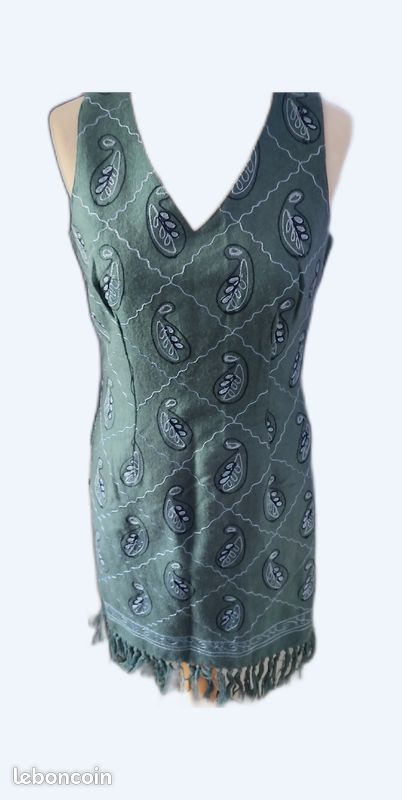 Robe (image 1)