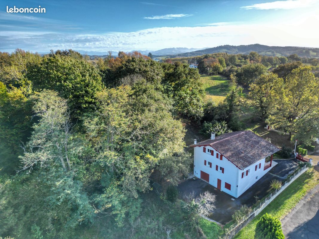 Maison 8 pièces 199 m² · à Saint-Palais · 199 m² · 368 000 €