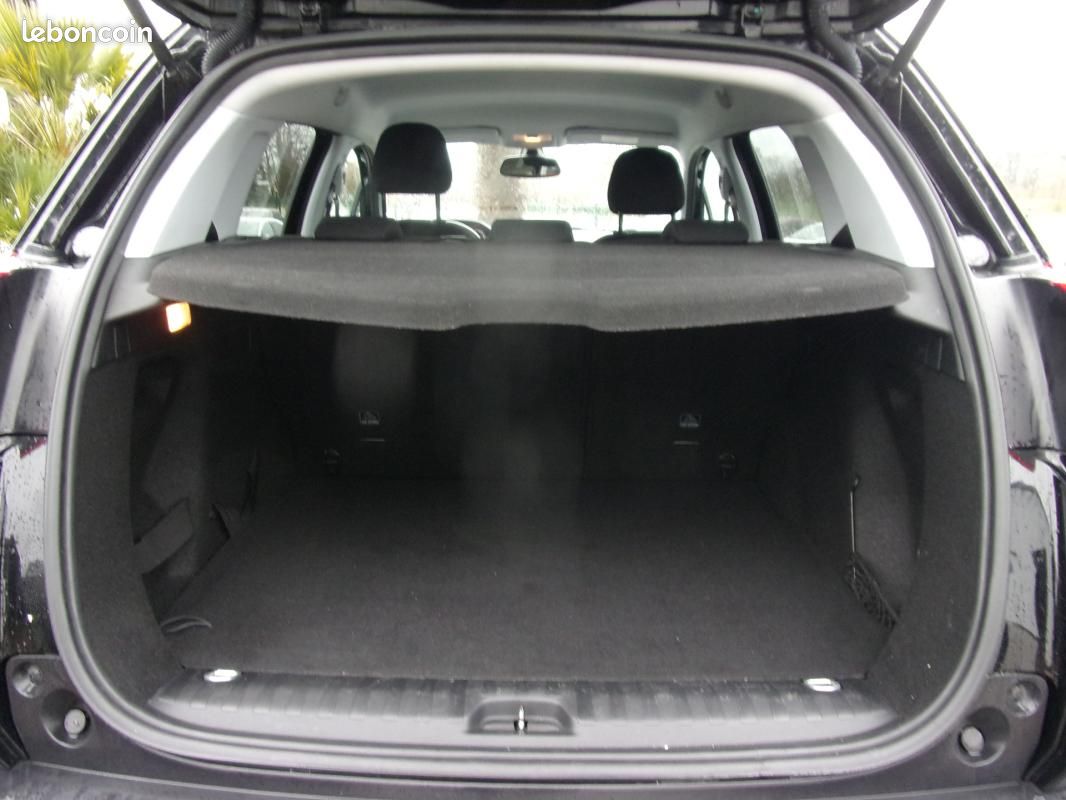 Peugeot 2008 1.6 BlueHDi 100ch BVM5 Style (image 12)