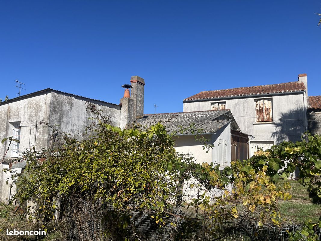 Maison 7 pièces 144 m² · à Paulx · 144 m² · 167 000 €