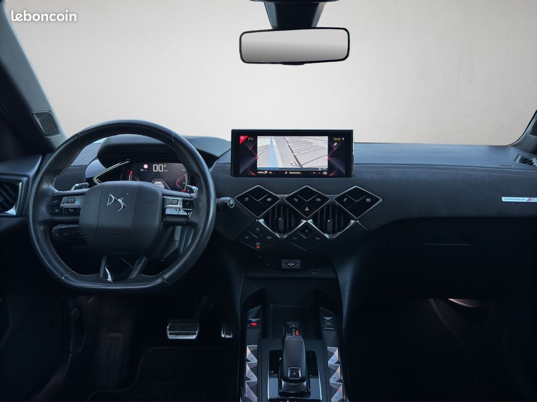 DS DS3 CROSSBACK PureTech 130 EAT8 So Chic (image 13)