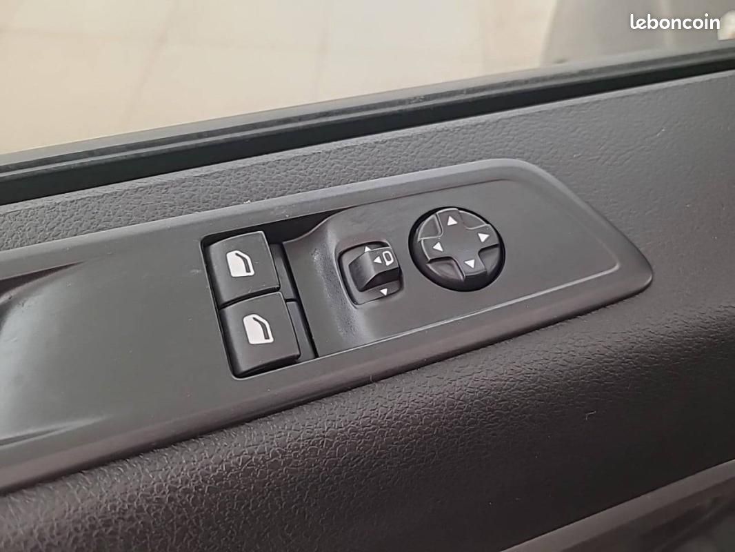 Peugeot Expert CABINE APPROFONDIE CA STANDARD BLUEHDI 180 S&S EAT8 - FIXE PREMIUM (image 26)
