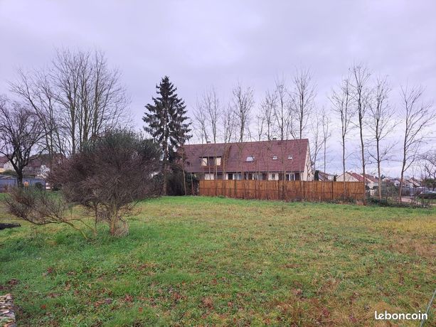 Terrain 943 m² Le Mans