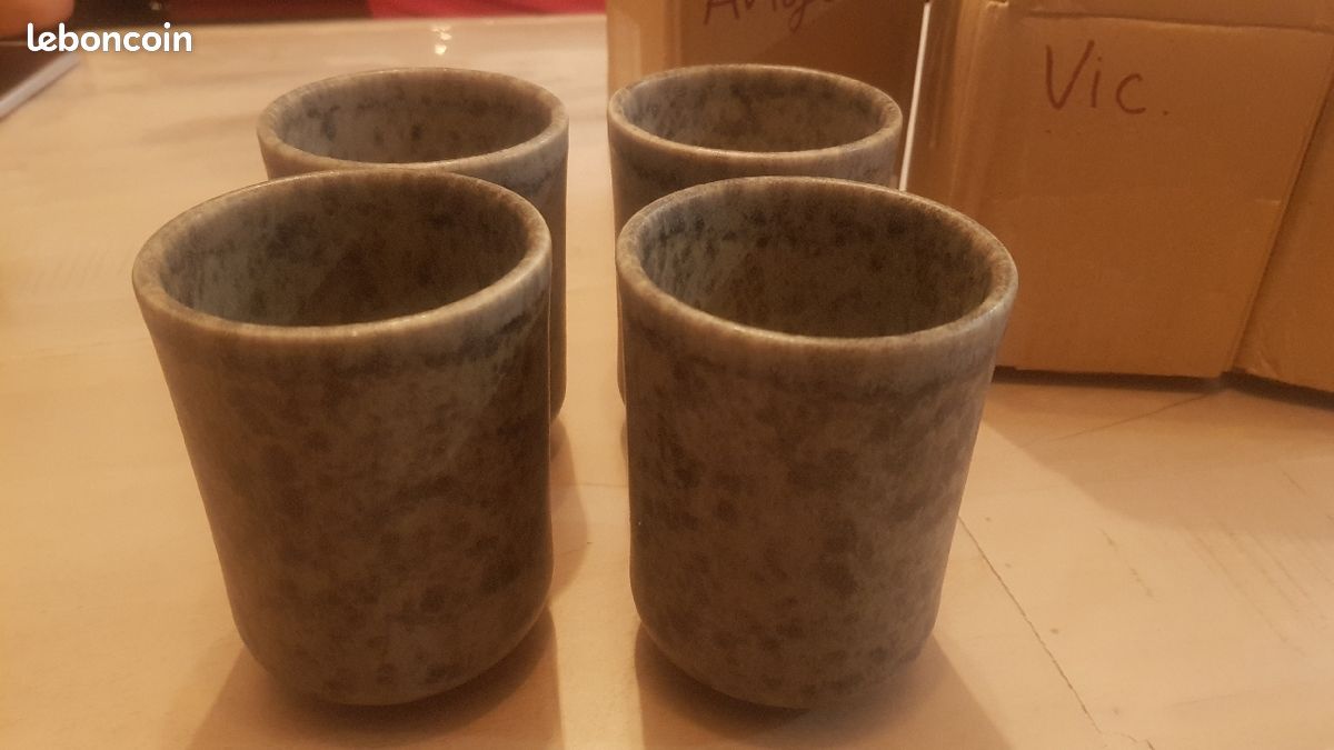Lot 4 tasses grès cérame H&m home (image 1)