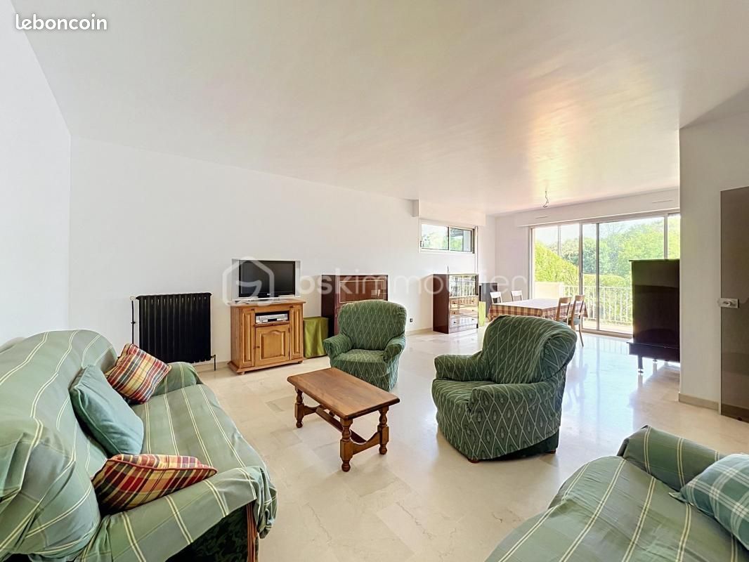 Maison 8 pièces 168 m² · à Fontaine-le-Port · 168 m² · 497 000 €
