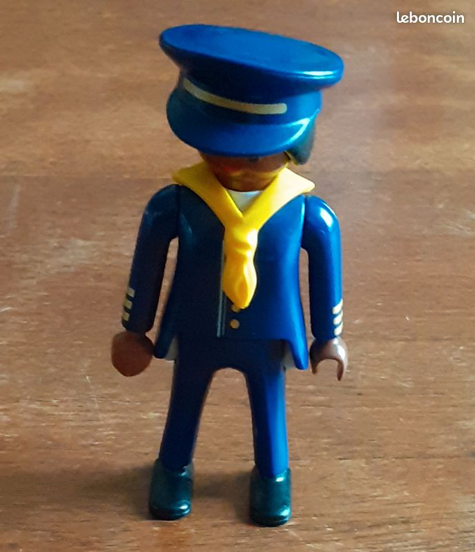 Playmobil femme commandant bord (image 1)