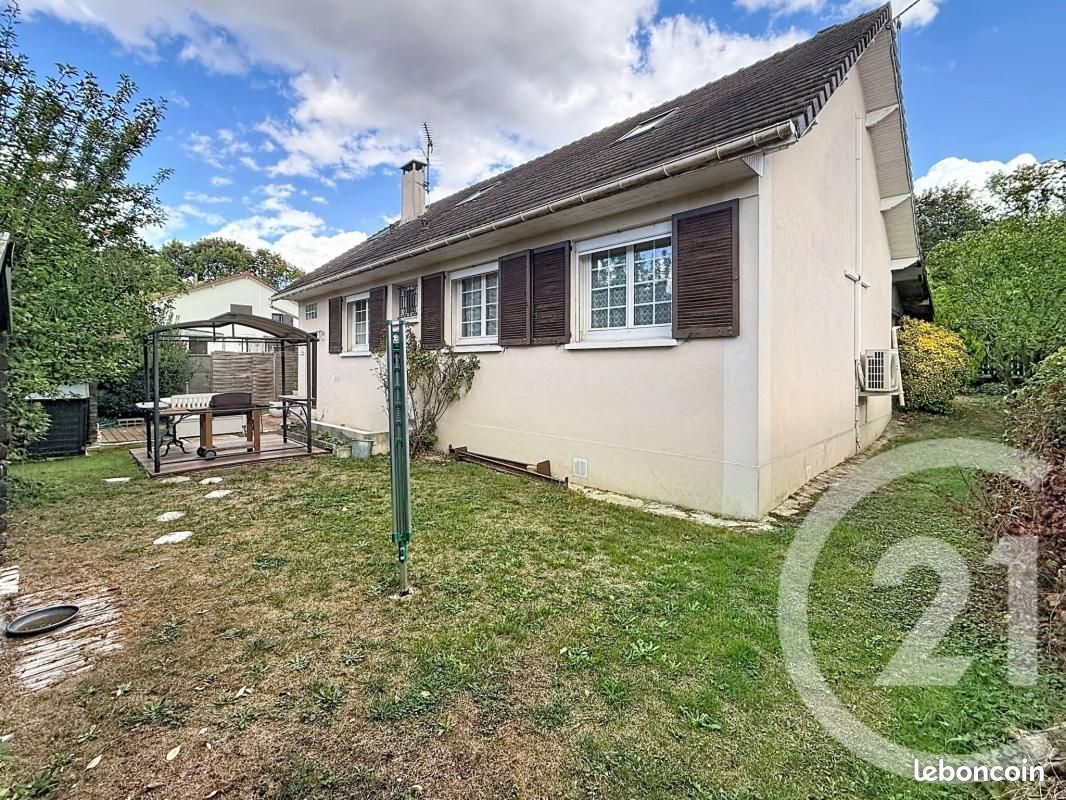 Maison 7 pièces 107 m² · au Thillay · 107 m² · 319 900 €