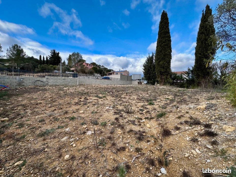 Terrain 707 m² Saint Bauzille De Montmel · à Saint-Bauzille-de-Montmel · 200 000 €