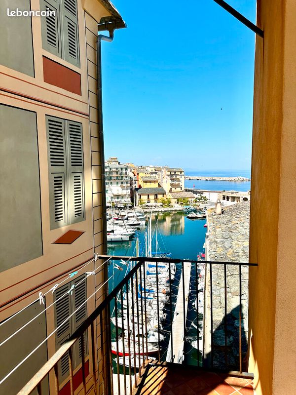 Appartement 3 pièces 91 m² · à Bastia · 91 m² · 890 €/mois