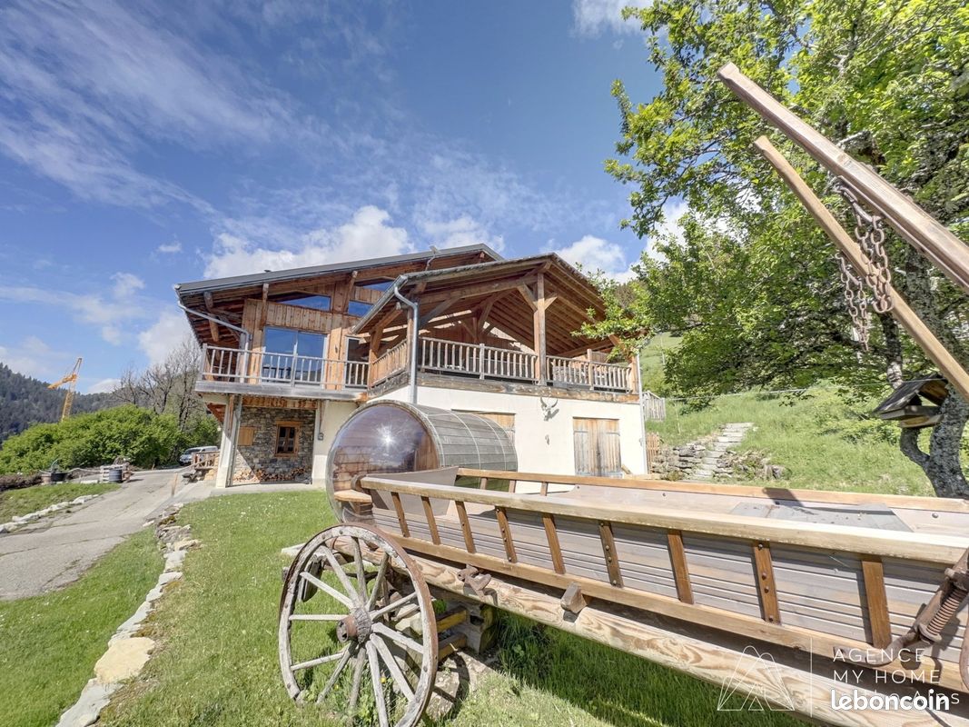 Maison 13 pièces 375 m² · à La Côte-d'Arbroz · 375 m² · 1 725 000 €