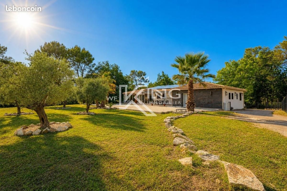 Maison 5 pièces 325 m² · à Trans-en-Provence · 325 m² · 990 000 €
