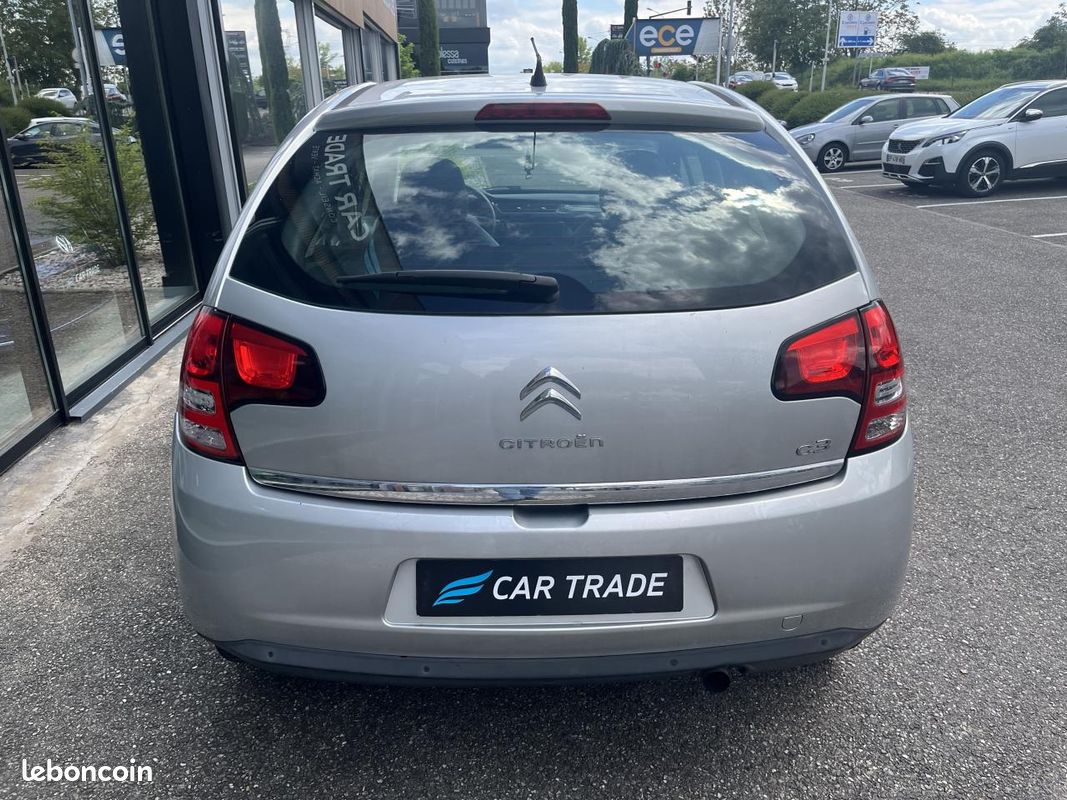 CITROEN C3 1.4 HDi FAP - 70 - Confort - CAR PLAY - REGULATEUR - SUIVI - TURBO-DISTRI- EMBRAYAGE-OK (image 4)