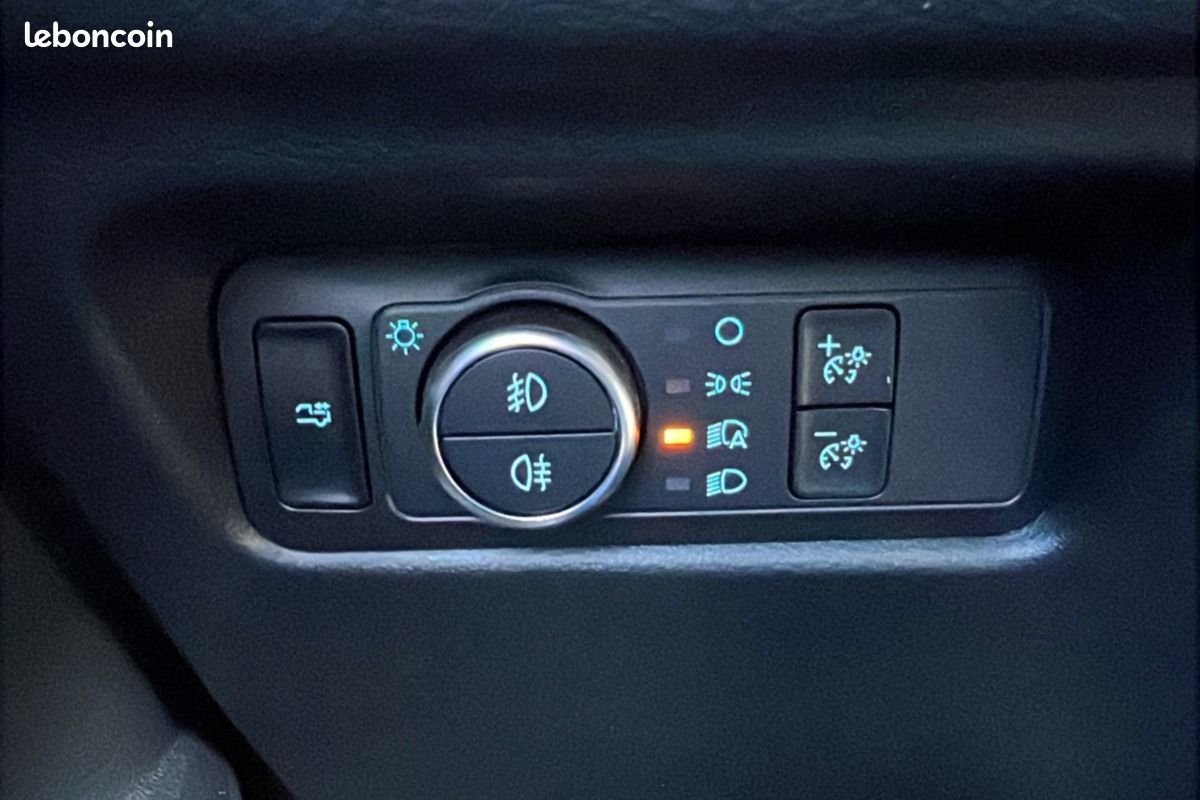 Ford Ranger 3.0 V6 240 PLATINUM RIDEAU -15% (image 14)