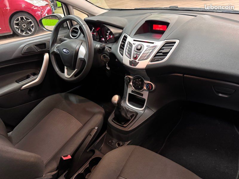 Ford FIESTA 1.4 TDCI 70 TREND PACK (image 5)