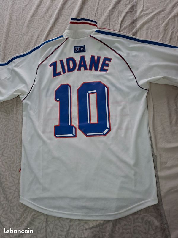 Maillot foot vintage Adidas équipe de France extérieur coupe du monde 98 floqué Zidane taille M (image 2)