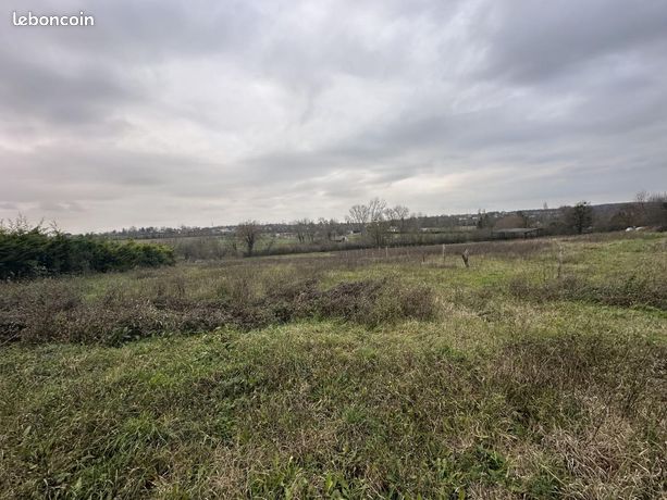 Terrain 1818 m² Espinasse-Vozelle