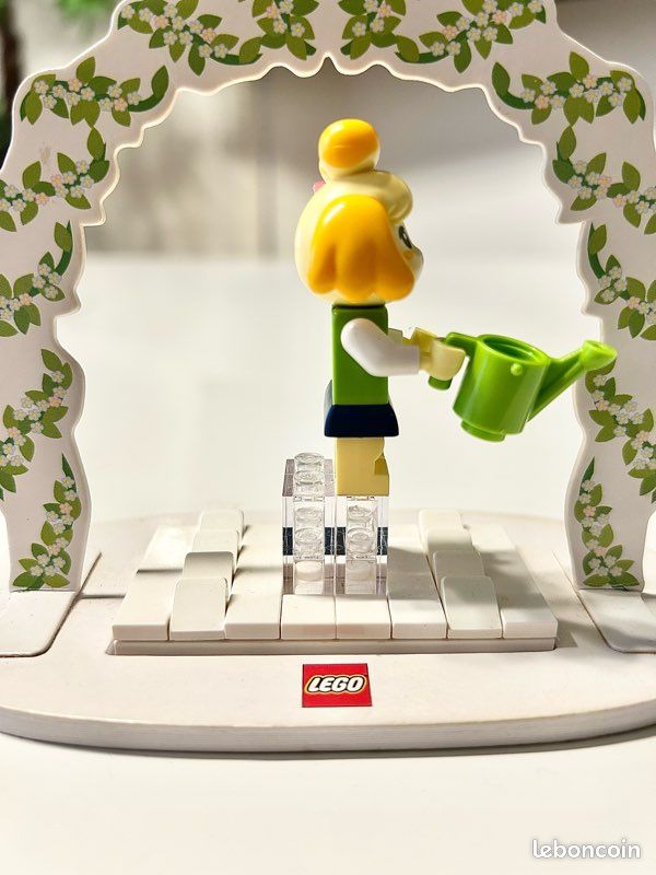 LEGO Animal Crossing - Figurine Marie (Isabelle) - ani003 - Complet (image 4)