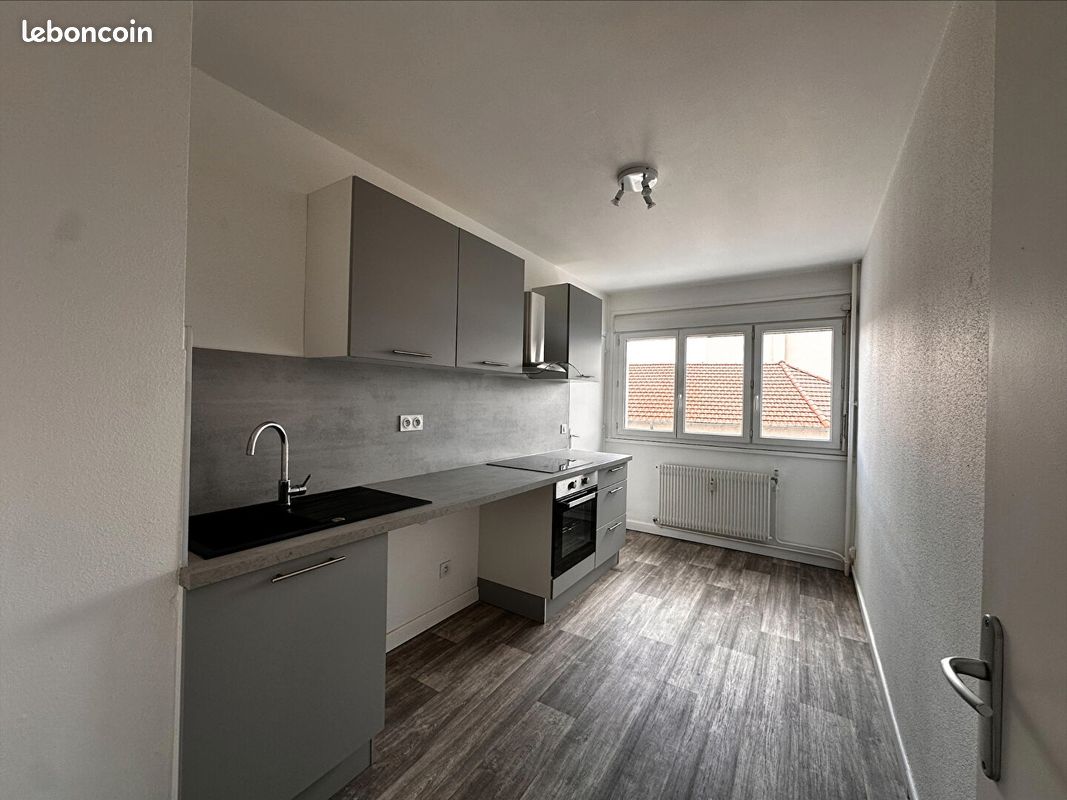 Appartement 2 pièces 52 m² · à Le Coteau · 52 m² · 520 €
