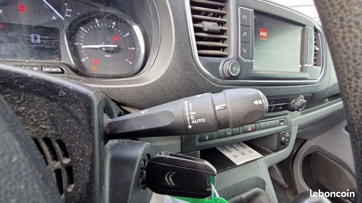 Citroën Jumpy FOURGON m bluehdi 120 ss bvm6 driver (image 14)