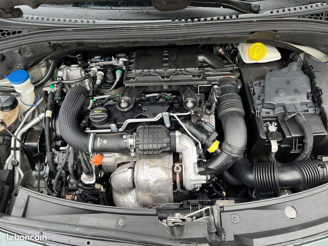 CITROEN C3 II 1.4 HDI 70 Exclusive Toit Pano Garantie 12 Mois (image 9)