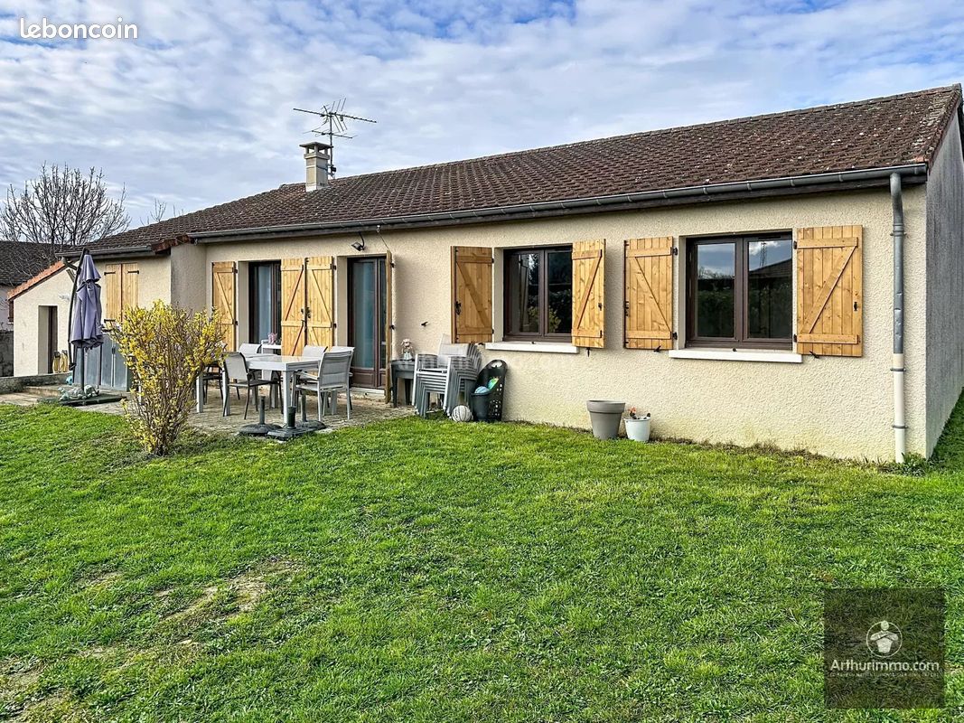 Maison 5 pièces 110 m² · à Villerest · 110 m² · 179 000 €