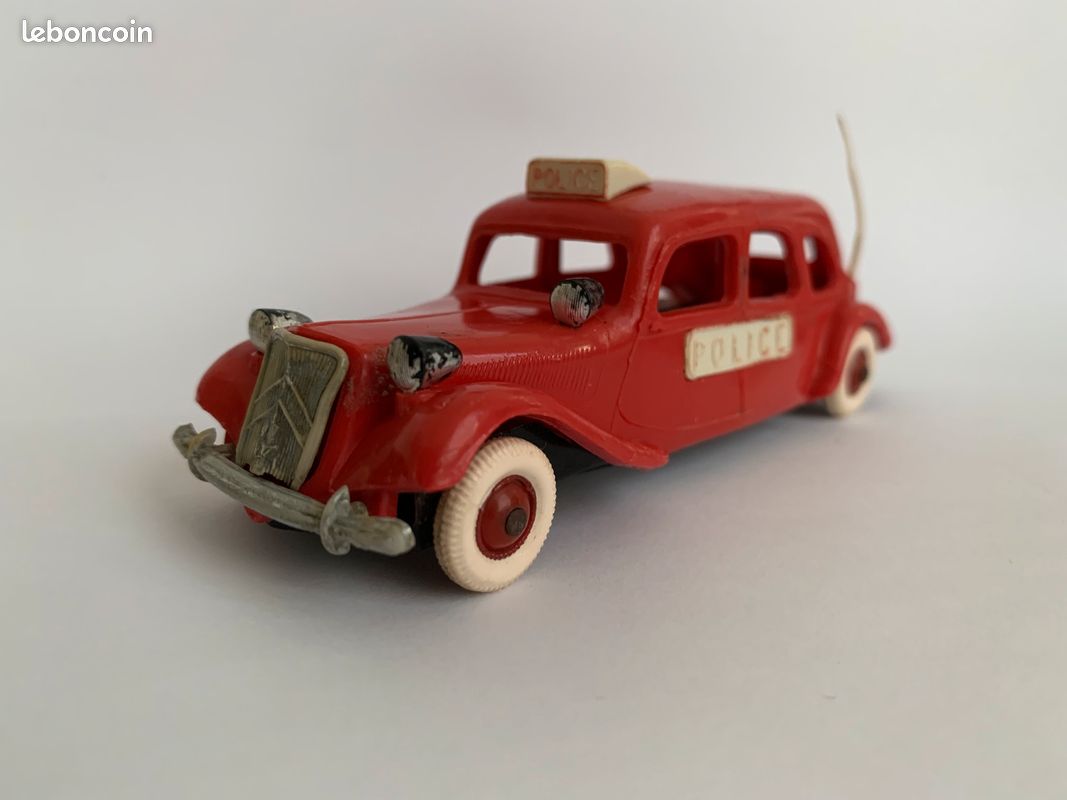 Citroën traction 11 BF Dubray neuve en boite échelle norev