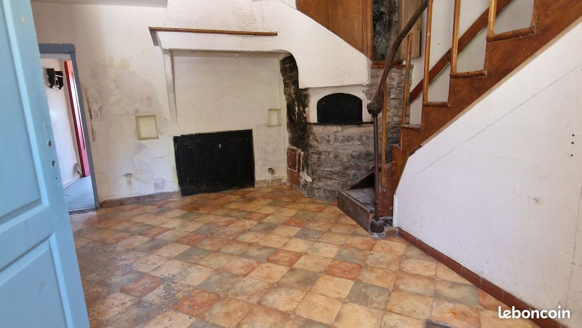 Maison 5 pièces 93 m² · à Lemuy · 93 m² · 89 000 €