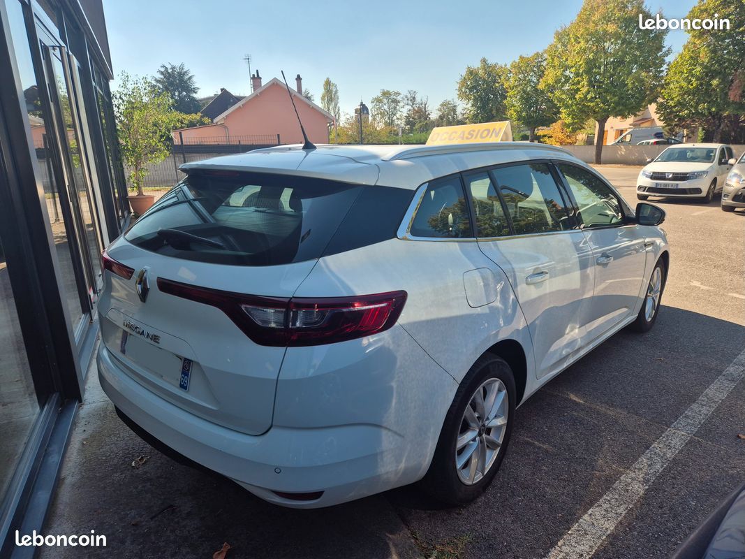 RENAULT MEGANE IV Estate 1.6 dCi 130cv (image 3)